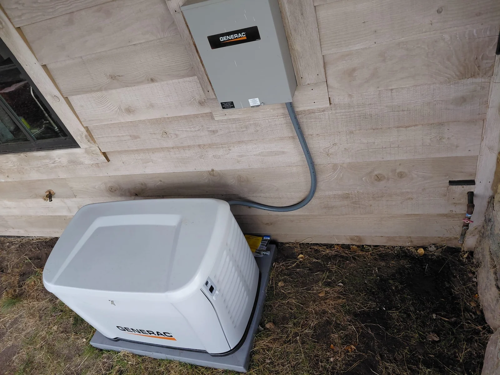 HVAC service technician in Hideout